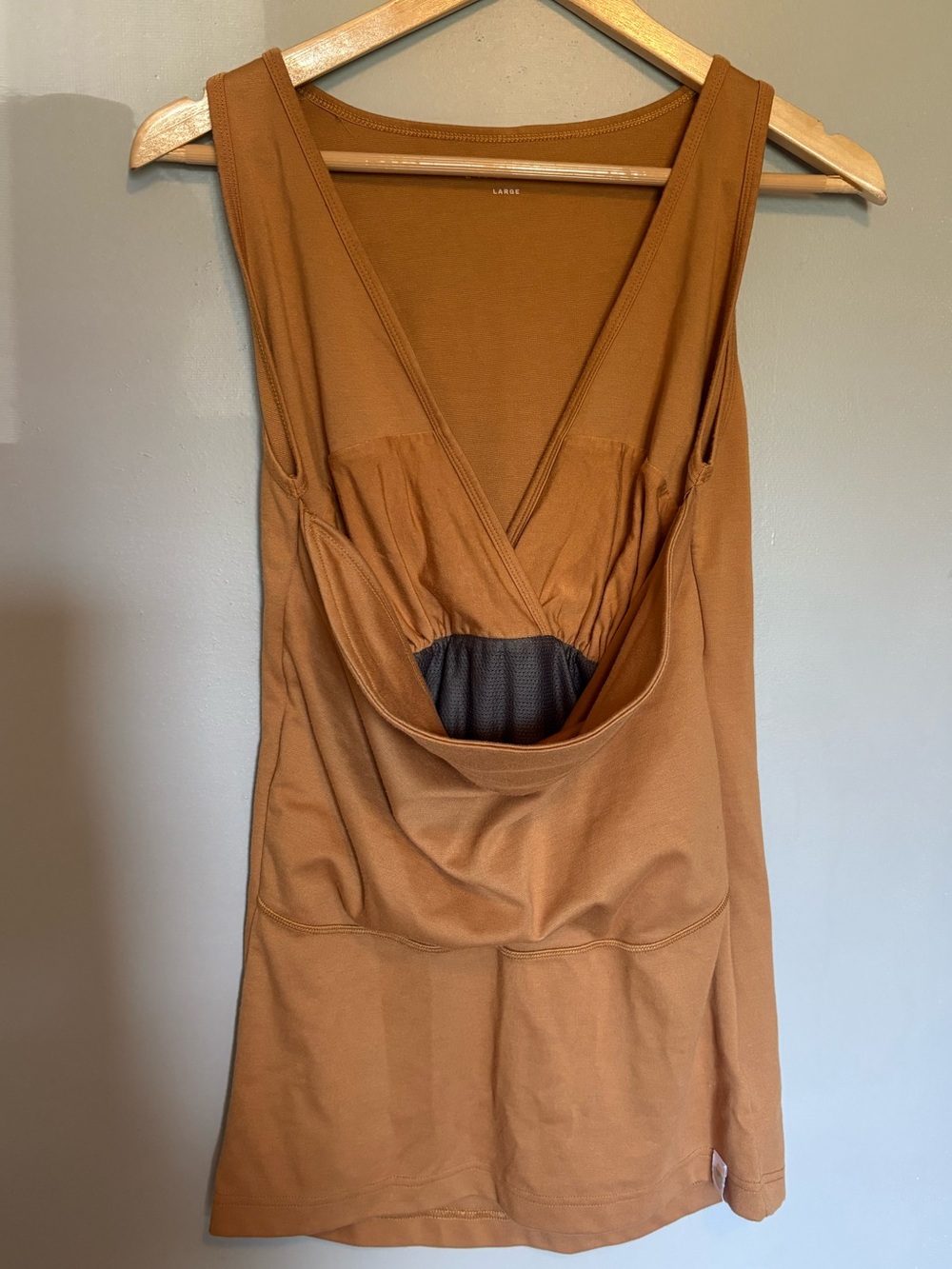 LALABU Kangaroo Pouch Baby Soothe Tank Top